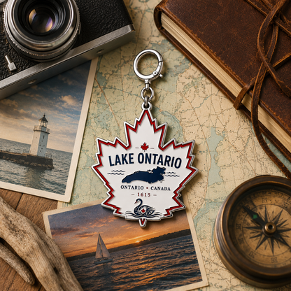 🍁 Lake Ontario Maple Leaf Keychain – Canada Souvenir Bag Charm