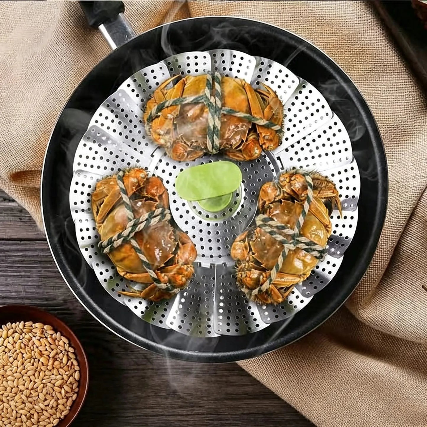 Vegetable Steamer Basket for Cooking Food,Folding Expandable Steaming Insert with Extendable Handle Fits Various Size Pot